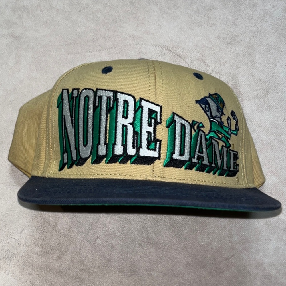 Notre Dame Fightin Irish Embroidered Logo Snapback Hat